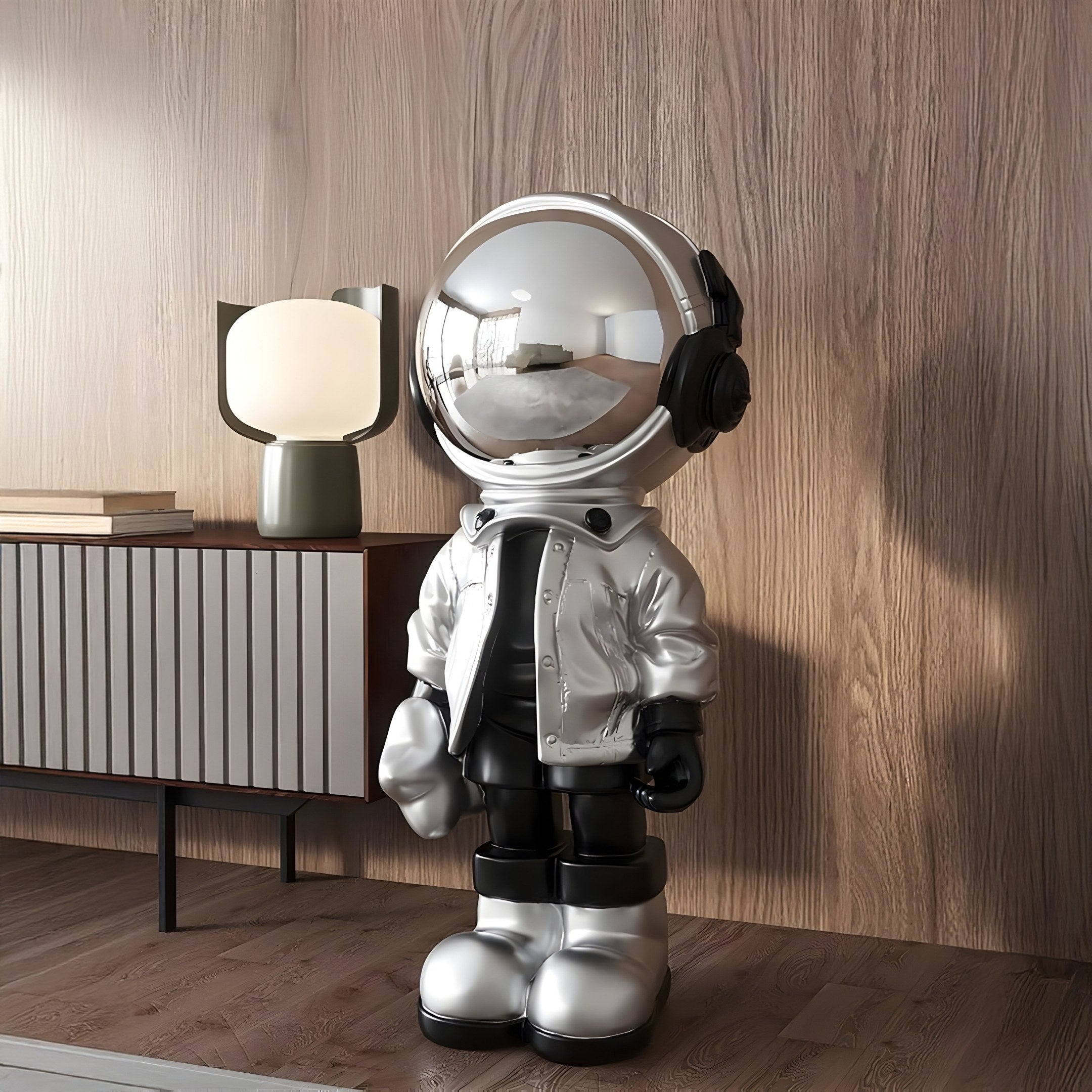 LARGE LUNAR SILVER ASTRONAUT BEATS SCULPTURE - 150CM